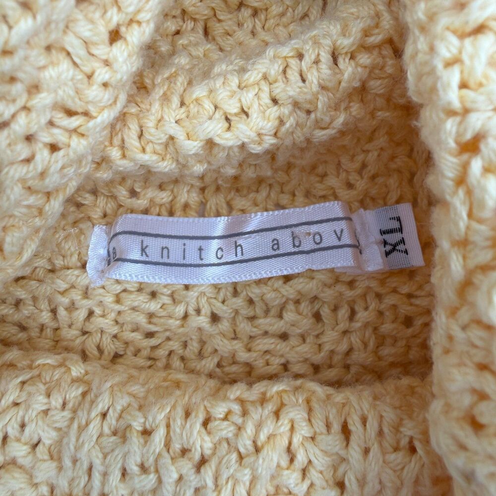 A Knitch Above Butter Yellow Sleeveless Knit Sweater Size XL Preppy Cowl Neck - Picture 5 of 6